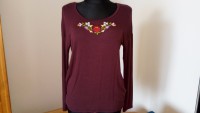 Vyšivané tričko
